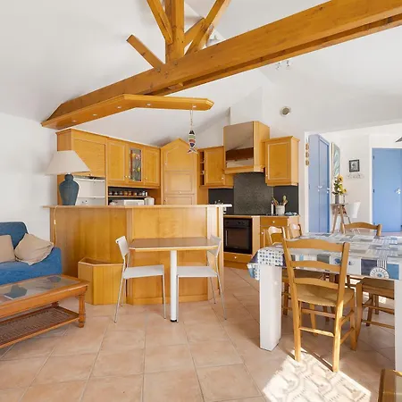 Holiday home Evasion Marine 11jos